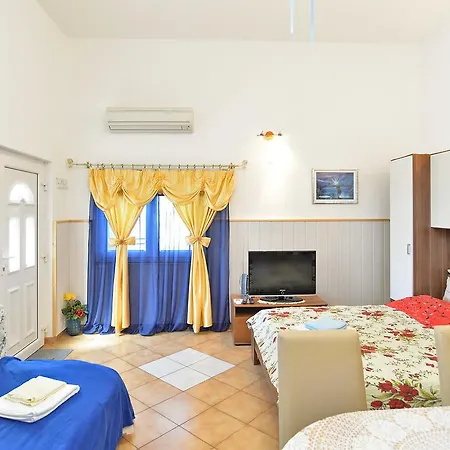 Dino 1374 Appartement *
